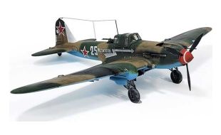 Academy 1/48 Scale Soviet Il-2M3 "Berlin 1945" Model Kit
