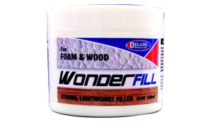 Deluxe Materials Wonderfill 240ml Pot