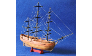 Mantua Models 1/120 Scale HMS Bounty Le Piccole Model Kit