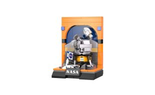 CaDa Apollo 11 Lunar Module Model Kit