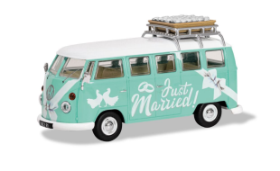 Corgi 1/43 Scale Volkswagen Campervan Just Married Die Cast Model