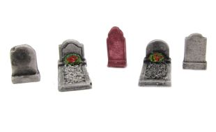 Peco 5 Assorted Gravestones OO Gauge