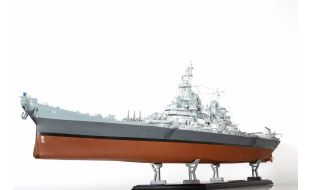 OcCre 1/200 Scale USS Missouri BB-63 Model Kit