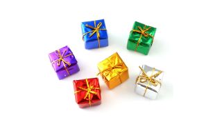 Gift Wrapped Christmas Presents x 6 for 12th Scale Dolls House