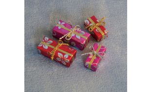 4 Presents for 12th Scale Dolls House