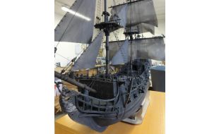 Mantua Models 1/65 Scale Black Pearl Model Kit