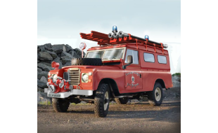 Italeri 1/24 Scale Land Rover Fire Truck Model Kit