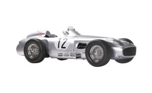 IXO 1/8 Scale Mercedes-Benz W196 R Stirling Moss #12 Model Kit