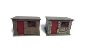 Scale Model Scenery Small Brick/Stone Lineside Huts/Sheds (Pack of 2) OO Gauge