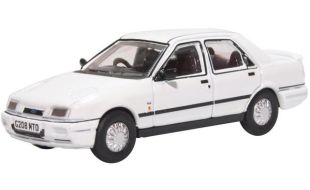 Oxford Diecast Ford Sierra Sapphire Diamond White Kit OO Gauge