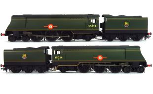 Hornby BR, Merchant Navy Class, 4-6-2, 35029 ‘Ellerman Lines’ - Era 4 OO Gauge