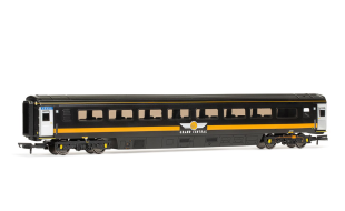 Hornby RailRoad Grand Central Rail, Mk3 TSD, 42403 - Era 10 OO Gauge