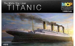 Academy 1/400 Scale The White Star Liner Titanic Model Kit