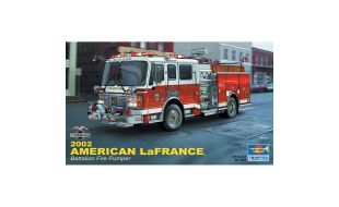 Trumpeter 1/25 Scale 2002 American LaFrance Battalion Fire Pumper Model Kit