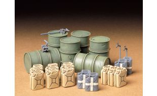 Tamiya 1/35 Scale German Fuel Drums Model Kit